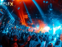 Bar crawl & "Duplex " Disco CLub